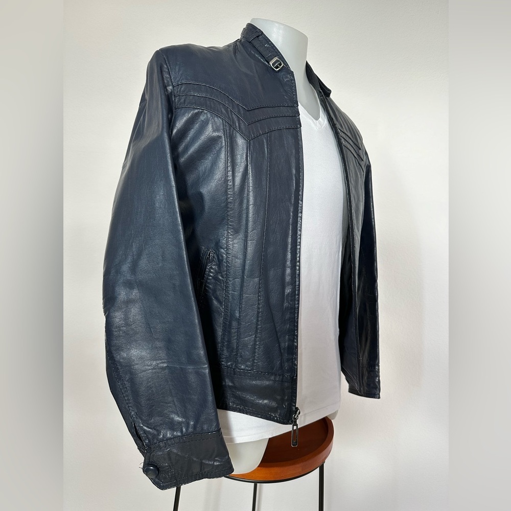 Navy blue leather jacket men’s small women’s medium unknown brand